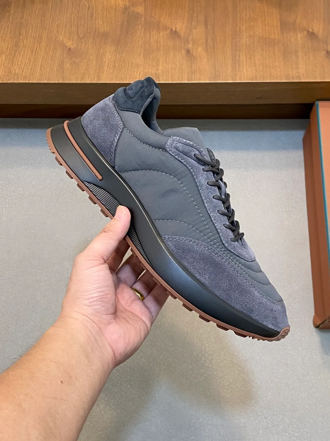 💰740 Loro Piana - Classic casual shoes, men's lace-up casual shoes and sneakers, high-quality lightweight and comfortable fabrics, suitable for outdoor leisure, the color scheme is young and energetic, and it looks great with sportswear or casual suits! Code number: 39-44 (38, 45, 46, can be customized